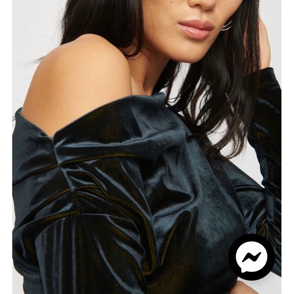 Carey One-Shoulder Velvet Dress - Picture 3 of 5